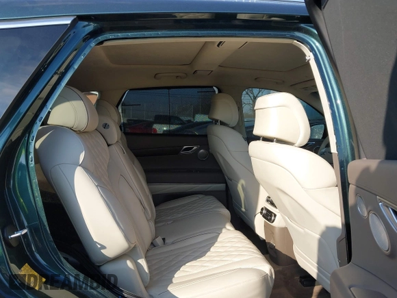 2021 Genesis GV80 with VIN KMUHCESCXMU031136, listed as a IAAI auction lot 41297818 with 31,890 mi miles and . Bid and sale history available at DreamBid. Image 8.