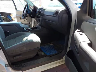 2005 Ford Explorer XLT с VIN 1FMZU63K75ZA02189, выставлен на аукционе IAAI как лот 41390591 с пробегом 225 627 миль миль и . История ставок и продаж доступна на DreamBid. Изображение 5.