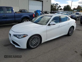 2017 Alfa Romeo Giulia Ti with VIN ZARFAECN2H7543175, listed as a Copart auction lot 75932224 with 77,579 mi miles and Salvage Title. Bid and sale history available at carsss.com. Image 1.