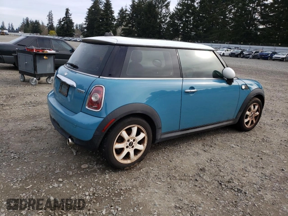 2008 MINI Hardtop with VIN WMWMF33538TT61691, listed as a Copart auction lot 52751995 with 47,790 mi miles and Clean Title. Bid and sale history available at DreamBid. Image 3.