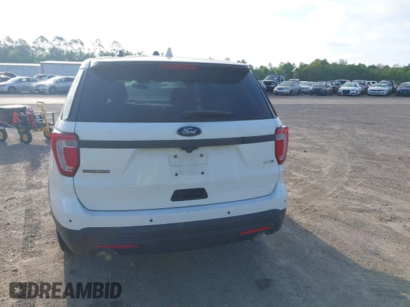 2017 Ford Police Interceptor Utility z VIN 1FM5K8AR3HGB93125, wystawiony jako IAAI lot #42276492 z przebiegiem Nie podano mil oraz . Historia ofert i sprzedaży dostępna na DreamBid. Obrazek 15.