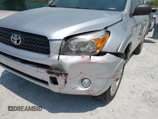 2008 Toyota RAV4 Sport with VIN JTMZD32V886075558, listed as a IAAI auction lot 41999352 with 217,271 mi miles and . Bid and sale history available at DreamBid. Image 6.