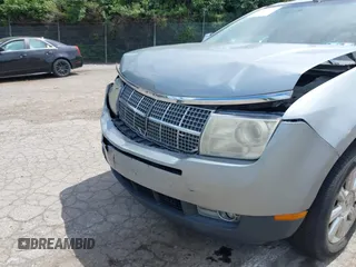 2007 Lincoln MKX with VIN 2LMDU68C77BJ15873, listed as a IAAI auction lot 42321790 with 293,869 mi miles and . Bid and sale history available at DreamBid. Image 6.