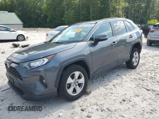 2021 Toyota RAV4 XLE with VIN 2T3P1RFV2MC159043, listed as a Copart auction lot 62131975 with 71,092 mi miles and Salvage title. Bid and sale history available at DreamBid. Image 1.