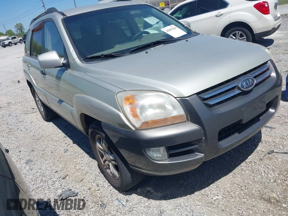 2005 Kia Sportage LX with VIN KNDJF723457060171, listed as a IAAI auction lot 42059269 with 189,461 mi miles and . Bid and sale history available at carsss.com. Image 1.