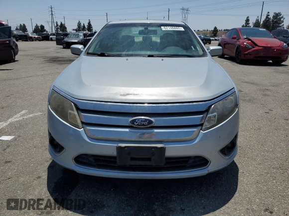 2010 Ford Fusion Hybrid z VIN 3FADP0L34AR137176, wystawiony jako Copart lot #62146865 z przebiegiem 135 293 mil mil oraz Szkoda całkowita • Salvage title. Historia ofert i sprzedaży dostępna na DreamBid. Obrazek 5.