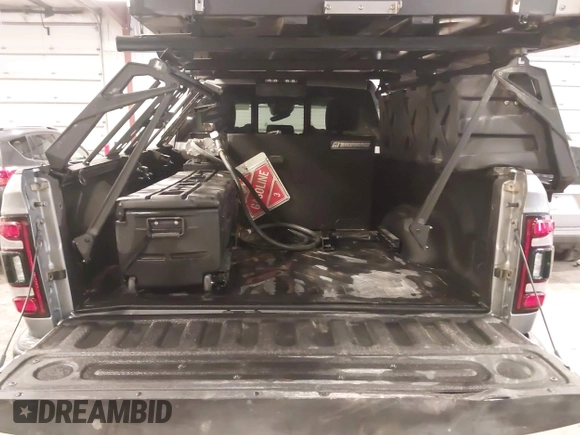 2020 Ram 2500 Power Wagon with VIN 3C6TR5EJ9LG163156, listed as a IAAI auction lot 40783332 with 27,950 mi miles. Bid and sale history available at carsss.com. Image 12.