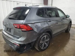2024 Volkswagen Tiguan Wolfsburg Edition z VIN 3VVAB7AX0RM218695, wystawiony jako Copart lot #60689715 z przebiegiem 4 030 mil mil oraz Szkoda całkowita • Salvage title. Historia ofert i sprzedaży dostępna na DreamBid. Obrazek 3.