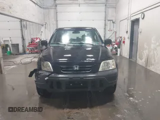 2001 Honda CR-V EX with VIN JHLRD17671S015194, listed as a IAAI auction lot 41431799 with 194,488 mi miles. Bid and sale history available at carsss.com. Image 12.