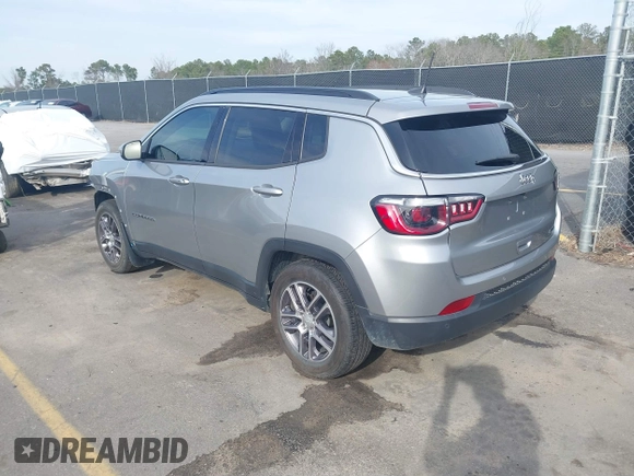 2020 Jeep Compass Latitude w/Sun/Safety Pkg with VIN 3C4NJCBB3LT257860, listed as a IAAI auction lot 41601408 with 72,364 mi miles. Bid and sale history available at carsss.com. Image 3.