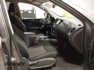 2019 Nissan Pathfinder SV with VIN 5N1DR2MM1KC628212, listed as a IAAI auction lot 41815898 with 139,375 mi miles. Bid and sale history available at carsss.com. Image 5.