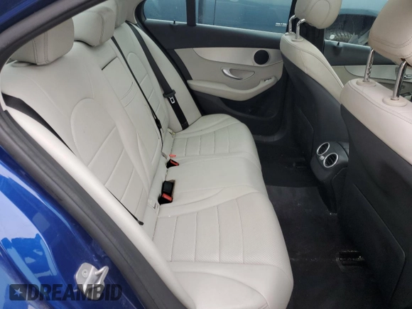 2018 Mercedes-Benz C 300 z VIN 55SWF4JB6JU240347, wystawiony jako Copart lot #55874985 z przebiegiem 101 697 mil mil oraz Szkoda całkowita • Salvage title. Historia ofert i sprzedaży dostępna na DreamBid. Obrazek 10.