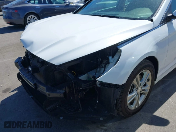 2019 Hyundai Sonata SEL with VIN 5NPE34AF6KH757305, listed as a IAAI auction lot 41860016 with 39,372 mi miles and . Bid and sale history available at DreamBid. Image 19.