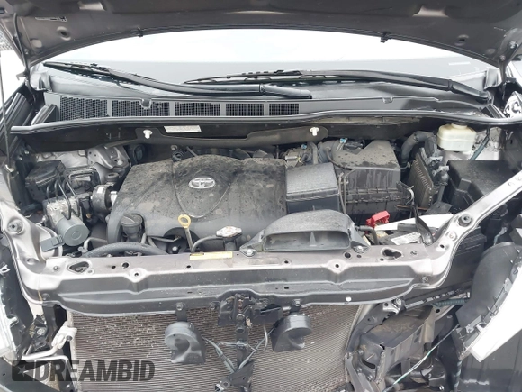 2017 Toyota Sienna XLE Auto Access Seat with VIN 5TDYZ3DC8HS776058, listed as a IAAI auction lot 41945909 with 138,899 mi miles. Bid and sale history available at carsss.com. Image 10.