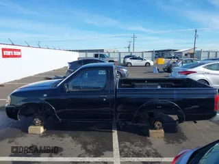 2001 Nissan Frontier XE z VIN 1N6DD21S41C399865, wystawiony jako IAAI lot #41569843 z przebiegiem Nie podano mil oraz . Historia ofert i sprzedaży dostępna na DreamBid. Obrazek 14.