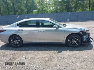 2022 Lexus ES 300h with VIN 58ADA1C13NU017386, listed as a IAAI auction lot 42381143 with 53,045 mi miles and . Bid and sale history available at DreamBid. Image 13.