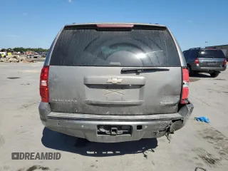 2008 Chevrolet Suburban LTZ with VIN 3GNFC16J28G181446, listed as a Copart auction lot 72350674 with 372,561 mi miles and Salvage Title. Bid and sale history available at carsss.com. Image 6.
