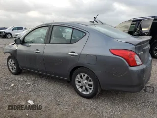 2018 Nissan Versa S Plus z VIN 3N1CN7AP9JL818501, wystawiony jako Copart lot #50786155 z przebiegiem 120 681 mil mil oraz Szkody całkowita. Historia ofert i sprzedaży dostępna na DreamBid. Obrazek 2.
