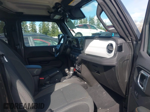 2025 Jeep Wrangler Sahara with VIN 1C4PJXENXSW527925, listed as a IAAI auction lot 41818650 with 5,478 mi miles and . Bid and sale history available at DreamBid. Image 5.