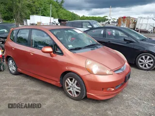 2007 Honda Fit Sport z VIN JHMGD38697S008821, wystawiony jako IAAI lot #42344743 z przebiegiem 136 805 mil mil oraz . Historia ofert i sprzedaży dostępna na DreamBid. Obrazek 1.