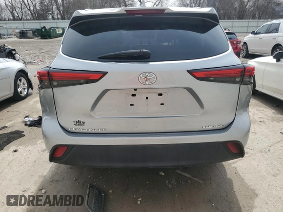 2021 Toyota Highlander XLE z VIN 5TDGZRBH4MS081292, wystawiony jako Copart lot #53674315 z przebiegiem 85 895 mil mil oraz Szkoda całkowita • Salvage title. Historia ofert i sprzedaży dostępna na DreamBid. Obrazek 6.