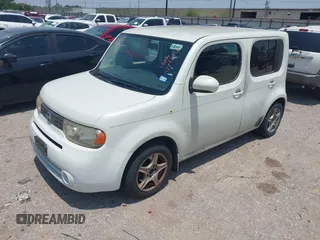 2010 Nissan Cube S z VIN JN8AZ2KR8AT166837, wystawiony jako IAAI lot #42286058 z przebiegiem 252 834 mil mil oraz . Historia ofert i sprzedaży dostępna na DreamBid. Obrazek 2.