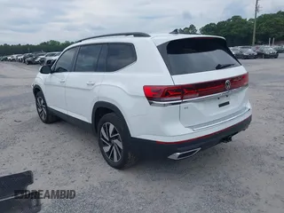 2024 Volkswagen Atlas SE with VIN 1V2JR2CA3RC614867, listed as a IAAI auction lot 42213818 with 6,832 mi miles and . Bid and sale history available at DreamBid. Image 3.