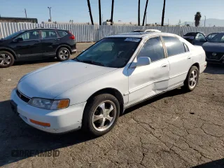 1996 Honda Accord with VIN 1HGCD5554TA184801, listed as a Copart auction lot 73175384 with 260,669 mi miles and Salvage title. Bid and sale history available at DreamBid. Image 1.
