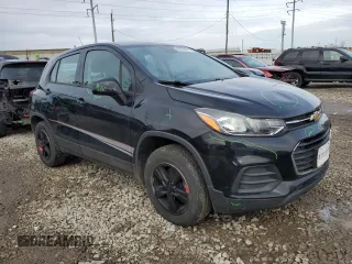 2019 Chevrolet Trax LS with VIN 3GNCJNSB9KL258763, listed as a Copart auction lot 46220845 with 106,973 mi miles and Salvage Title. Bid and sale history available at carsss.com. Image 4.