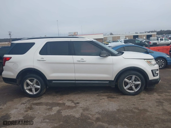 2017 Ford Explorer XLT with VIN 1FM5K8D8XHGC79616, listed as a IAAI auction lot 41161738 with 134,843 mi miles. Bid and sale history available at carsss.com. Image 13.