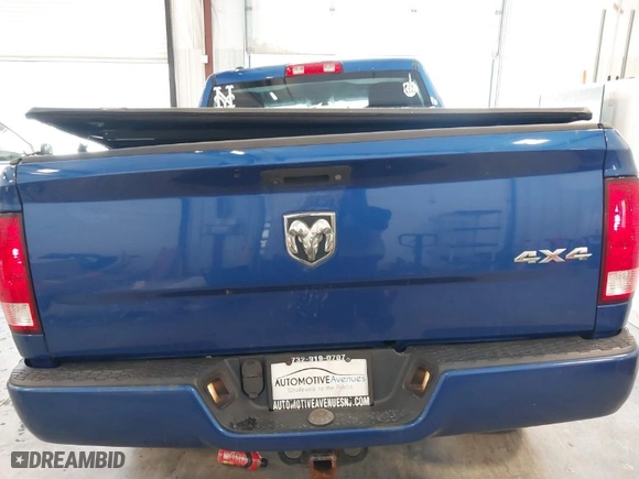 2018 Ram 1500 Express with VIN 1C6RR7FG0JS263922, listed as a IAAI auction lot 41379871 with 66,426 mi miles. Bid and sale history available at carsss.com. Image 16.