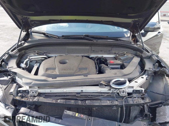 2019 Volvo XC60 Momentum with VIN LYV102RK3KB219321, listed as a IAAI auction lot 41601803 with 42,740 mi miles and . Bid and sale history available at DreamBid. Image 10.