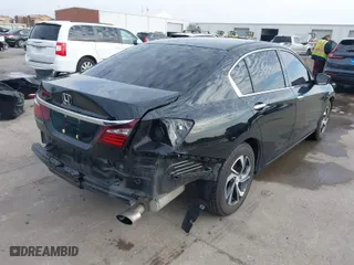 2017 Honda Accord Sedan LX with VIN 1HGCR2F30HA252922, listed as a IAAI auction lot 40962493 with 86,997 mi miles. Bid and sale history available at carsss.com. Image 4.
