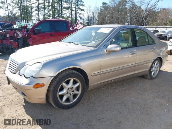 2002 Mercedes-Benz C 230/260/280/320 z VIN WDBRF61J72F180933, wystawiony jako IAAI lot #41374980 z przebiegiem 55 464 mil mil oraz . Historia ofert i sprzedaży dostępna na DreamBid. Obrazek 2.