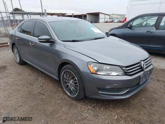 2013 Volkswagen Passat SE w/Sunroof with VIN 1VWBH7A30DC023976, listed as a IAAI auction lot 41392821 with 134,736 mi miles. Bid and sale history available at carsss.com. Image 1.