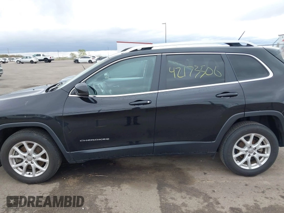 2017 Jeep Cherokee Latitude с VIN 1C4PJLCB0HW514580, выставлен на аукционе IAAI как лот 42173506 с пробегом 54 895 миль миль и . История ставок и продаж доступна на DreamBid. Изображение 14.
