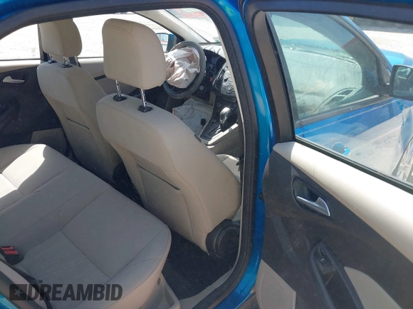 2016 Ford Focus SE with VIN 1FADP3F26GL350240, listed as a IAAI auction lot 41997300 with 84,871 mi miles. Bid and sale history available at carsss.com. Image 8.