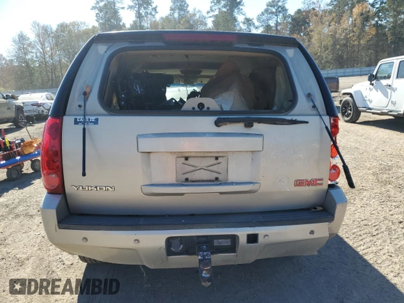 2008 GMC Yukon SLT w/4SB with VIN 1GKFC13JX8R178215, listed as a Copart auction lot 86160234 with 0 mi miles and Salvage Title. Bid and sale history available at carsss.com. Image 6.