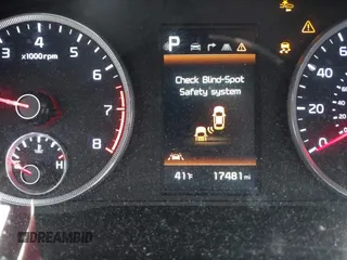 2024 Kia K5 GT-Line z VIN 5XXG64J23RG253362, wystawiony jako IAAI lot #41848600 z przebiegiem 17 481 mil mil oraz . Historia ofert i sprzedaży dostępna na DreamBid. Obrazek 16.