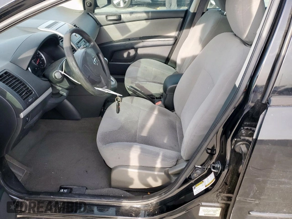 2012 Nissan Sentra SR z VIN 3N1AB6AP1CL606088, wystawiony jako Copart lot #50448585 z przebiegiem 161 389 mil mil oraz Czysty tytuł • Clean title. Historia ofert i sprzedaży dostępna na DreamBid. Obrazek 7.
