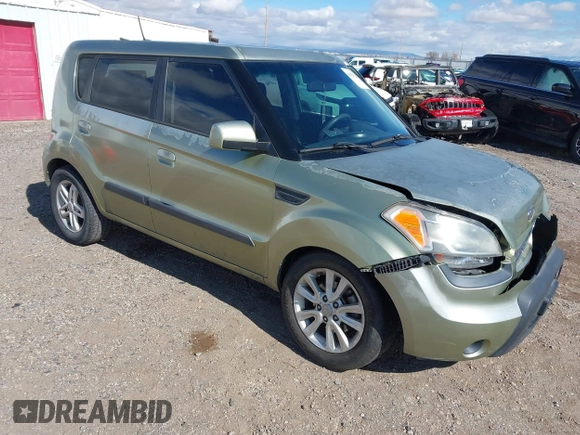 2010 Kia Soul + with VIN KNDJT2A2XA7163271, listed as a IAAI auction lot 41626221 with 108,884 mi miles. Bid and sale history available at carsss.com. Image 1.