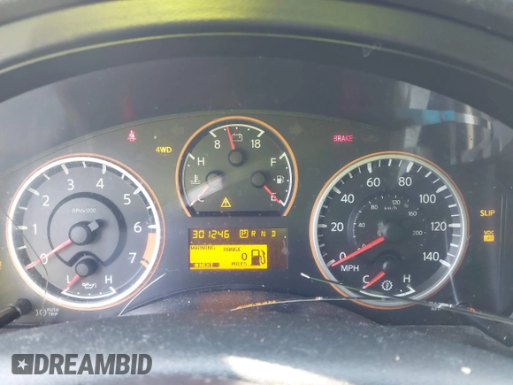 2010 Nissan Armada SE z VIN 5N1BA0NC7AN615055, wystawiony jako IAAI lot #42108459 z przebiegiem 301 246 mil mil oraz . Historia ofert i sprzedaży dostępna na DreamBid. Obrazek 7.