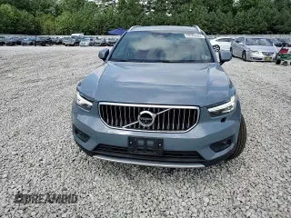 2020 Volvo XC40 Inscription with VIN YV4162UL2L2268301, listed as a Copart auction lot 68509984 with 85,758 mi miles and Salvage Title. Bid and sale history available at DreamBid. Image 11.
