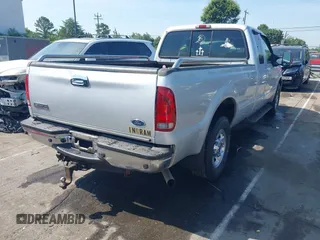 2005 Ford F-250 XL с VIN 1FTSX20Y75EC35883, выставлен на аукционе IAAI как лот 42548897 с пробегом 303 644 миль миль и . История ставок и продаж доступна на DreamBid. Изображение 4.