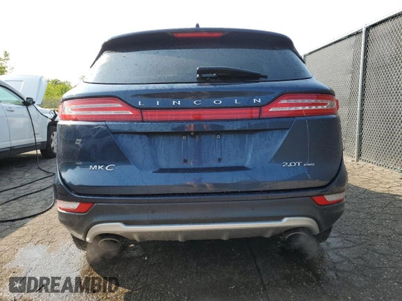 2017 Lincoln MKC Select with VIN 5LMCJ2D90HUL54709, listed as a Copart auction lot 59224785 with 70,318 mi miles and Clean title. Bid and sale history available at DreamBid. Image 6.