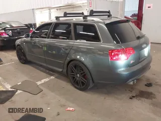 2008 Audi S4 z VIN WAUUL78E98A168935, wystawiony jako IAAI lot #41691662 z przebiegiem 94 143 mil mil oraz . Historia ofert i sprzedaży dostępna na DreamBid. Obrazek 3.