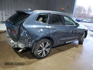 2023 Volvo XC60 Plus Bright Theme with VIN YV4L12RN2P1289100, listed as a Copart auction lot 86898924 with 25,282 mi miles and Salvage Title. Bid and sale history available at carsss.com. Image 3.