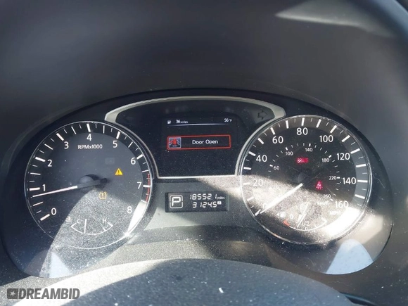 2014 Nissan Altima 2.5 with VIN 1N4AL3APXEN259037, listed as a IAAI auction lot 41972501 with 185,521 mi miles. Bid and sale history available at carsss.com. Image 7.