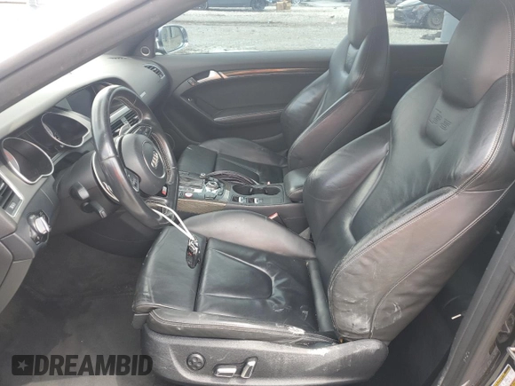 2014 Audi S5 Premium Plus z VIN WAUCGAFH4EN000456, wystawiony jako Copart lot #56907415 z przebiegiem 158 392 mil mil oraz Szkody całkowita. Historia ofert i sprzedaży dostępna na DreamBid. Obrazek 7.
