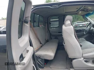 2003 Ford F-150 XL с VIN 1FTRX18L33NA44556, выставлен на аукционе IAAI как лот 42845613 с пробегом 172 830 миль миль и . История ставок и продаж доступна на DreamBid. Изображение 8.